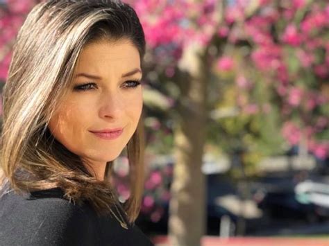 Los Angeles Anchor Shares Story Of Miscarriages Signs Off From Kabc