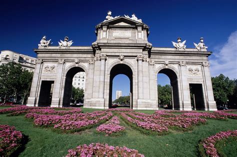 Paisajes Y Monumentos De España Puerta De Alcalá Madrid
