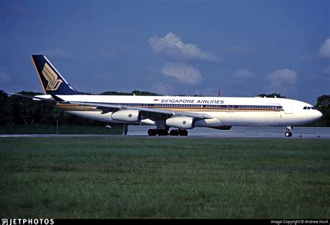 9v Sjd Airbus A340 313x Singapore Airlines Andrew Hunt Jetphotos