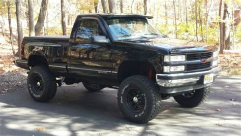 Find Used 1995 Chevrolet K1500 Silverado Standard Cab Stepside Pickup 2