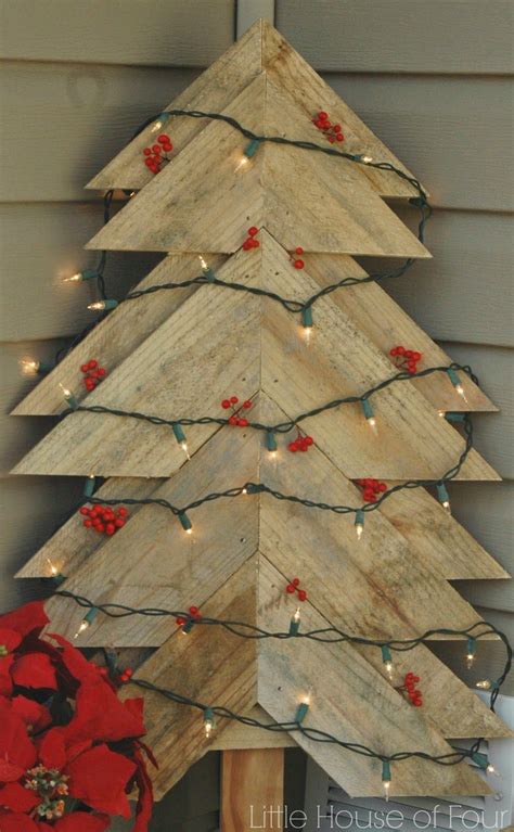 15 Amazing Diy Pallet Christmas Tree Ideas Christmas Crafts For Ts