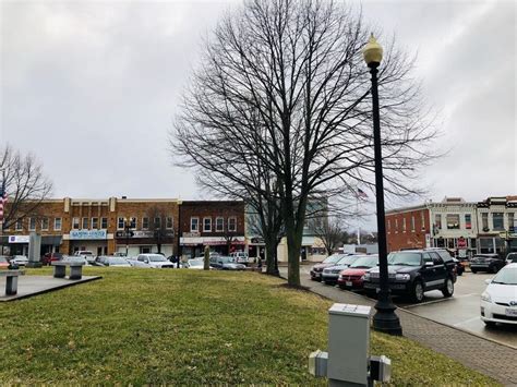 Downtown Perryville Missouri Paul Chandler February 2019 Downtown
