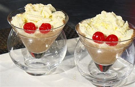 Funde a baño maría y deja entibiar. MOUSSE DE CHOCOLATE CON CREMA DE WHISKY | Crema de whisky ...