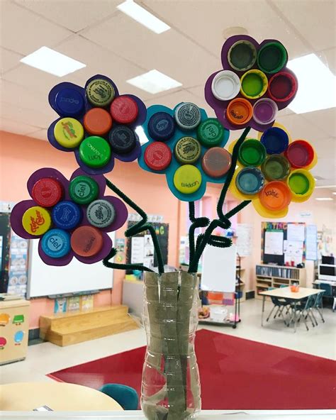 Recycling Material Flowers ♻️ Teacherlife Window Kindergarten