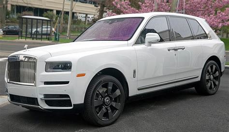 Check out cullinan may promos, colors, user reviews, images, specs and more. What is The Weight of a Rolls Royce? (All 2020 Models ...