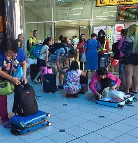 Each airasia passenger is allowed to carry on one bag and one personal item such as a purse or briefcase. People Are Not Happy With AirAsia For Enforcing A 7KG ...