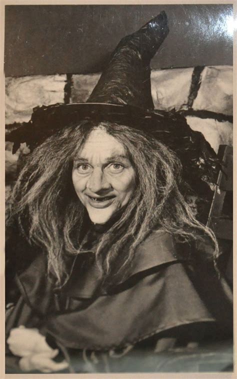 Beula The Witch Tried Many Hair Products Until She Got It Right Vintage Witch Photos Vintage