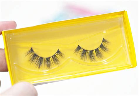 Review Of The Unicorn Cosmetics Lashes In The Styles Bubble Pop And