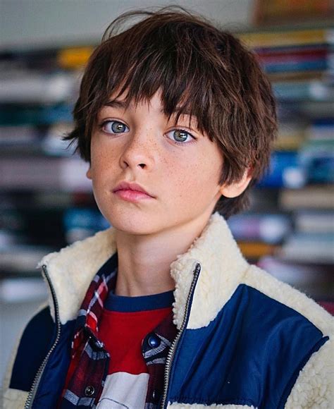 Pin By Biel Rocha On Kids Fashions Portrait Photography Boy Face