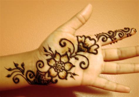 Maybe you would like to learn more about one of these? Ladies 1st Ever ~**~: Mehndi Designs 4