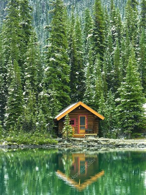 Cabaña De Madera En El Lago O Hara Parque Nacional Yoho Canadá 2023