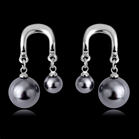 Classic Black Dangle Earrings With Fast Delivery