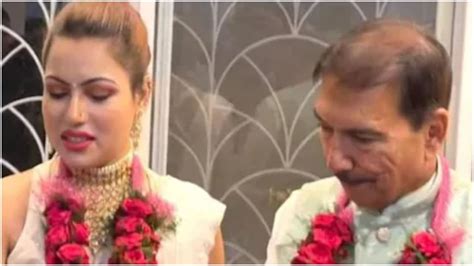 भारतीय क्रिकेट के ‘लाल की हुई ‘बुलबुल शादी में इन दिग्गज खिलाड़ियों का दिखा जमावड़ा Hindi