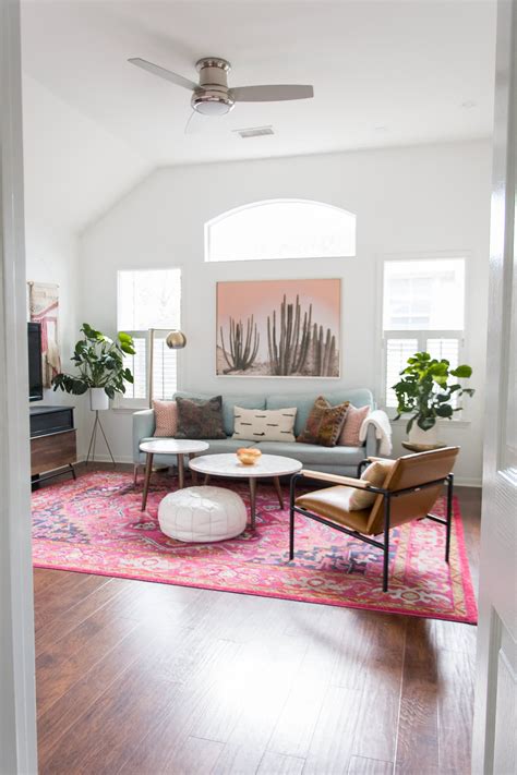 How To Decorate A Small Living Room Space