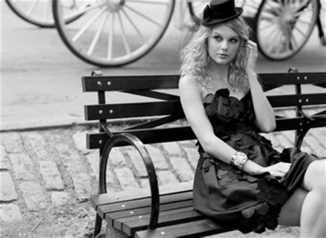 Taylor looking stylish in black and white. bench, black, black and white, taylor swift, white - image ...
