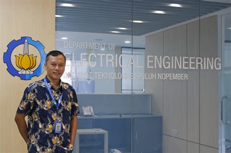 Kepala Departemen Teknik Elektro Its Dedet Candra Riawan St Meng Phd Di