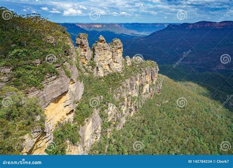 Three Sisters In Katoomba Blue Mountains Australia 18 Stock Photo