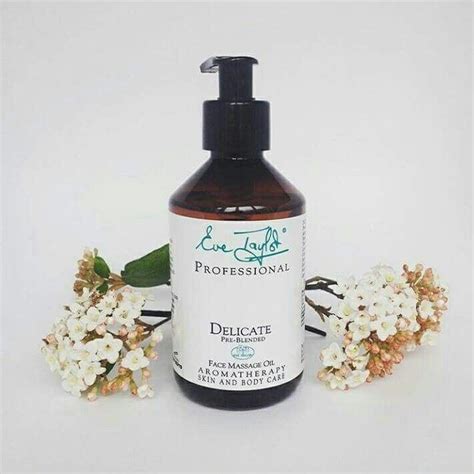 Eve Taylor The Delicate Facial Oil A Refreshingly Scented Oil To Boost Microcirculatuon Of