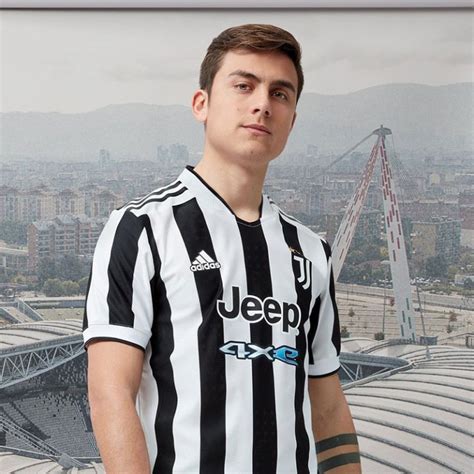 Juventus 2022 les nouveaux maillots de football