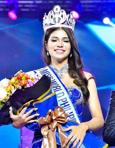 Filipino French Beauty Crowned As Miss World Ph 2022