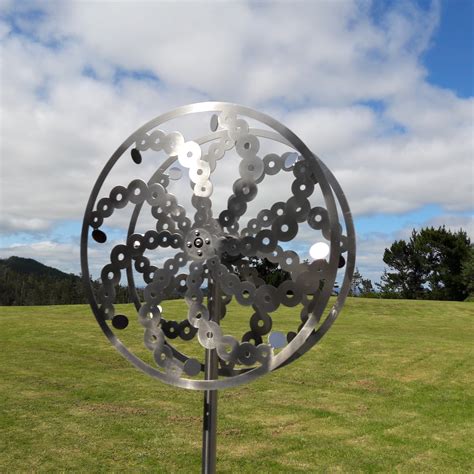 3d hummingbird wind spinner selao home and garden art. Garden Sculptures Wind Spinners - Xstream Profiles