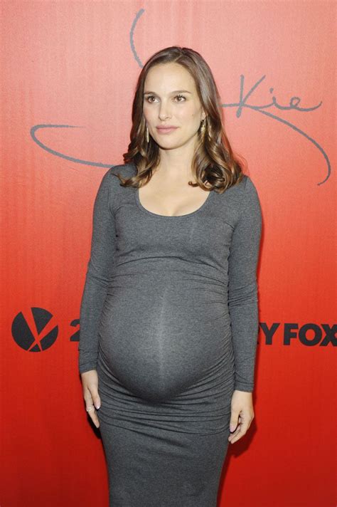 Pregnant Natalie Portman 800 X 1202