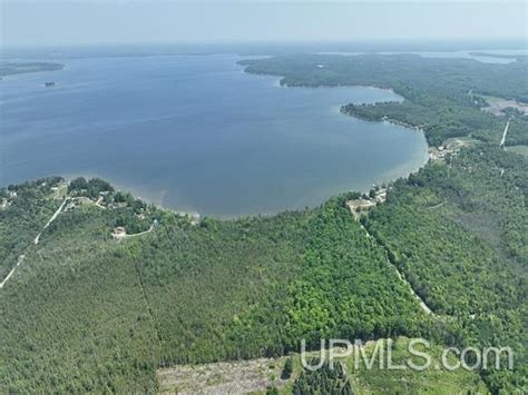 50 Acres Big Manistique Lake Prop 50114569 Mackinac County Germfask Mi