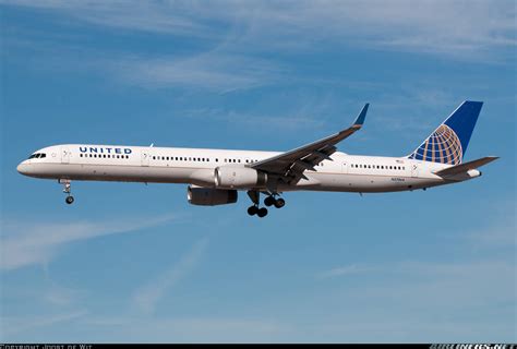 United Airlines Will Operate The 757 300 Out Of Dca