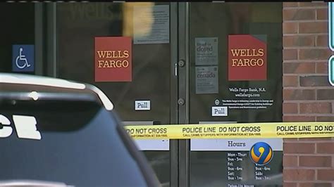 Cmpd Bank Robber Caught Moments After Robbing Wells Fargo Branch Wsoc Tv