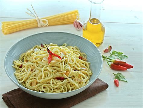 20 minuti tempo di cottura: Pasta aglio, olio e peperoncino | Sale&Pepe