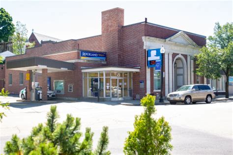 24 commercial insurance carriers, 16 personal insurance companies and up to 50 life insurance companies for any type of policy. Rockland Trust Welcomes Blue Hills Bank Customers - AdvisorNews