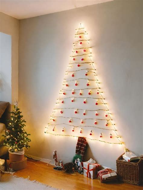 Diy How To Make Christmas Tree On Wall With Lights