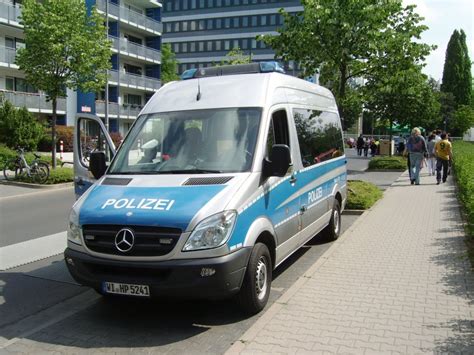 Ein Mercedes Benz Sprinter Der Polizei In Frankfurt Am Main Am 280511