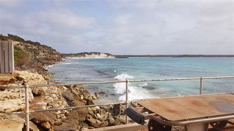 18.2 km from vivonne bay. Beach Lookout on Vivonne Bay - 7 Ritchie Tce, Vivonne Bay ...