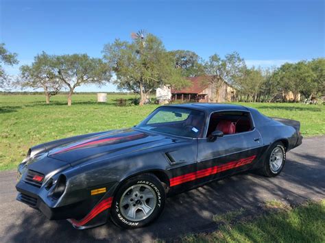 1981 Chevrolet Camaro Z28 Super Clean T Top Great Color Combination For