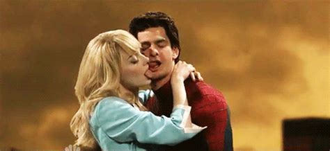 Andrew Garfield And Emma Stone Kiss Gif