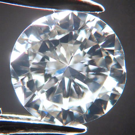 When it comes to diamond tables, bigger is not always better. Diamond Cut - The Graduate Gemologist