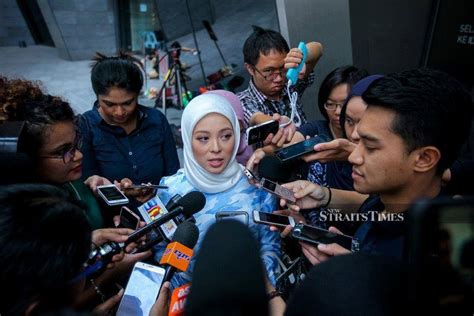 I have to honestly admit that i am among those who fangirl over her. Datin Vivy Yusof Sues Netizen Who Accused Her Of ...