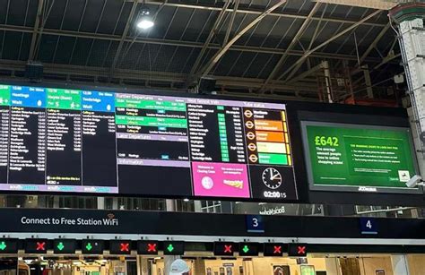 Charing Cross Station Sees New Departure Boards For Southeastern