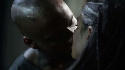 romantic moment of the week the 100 may we meet again