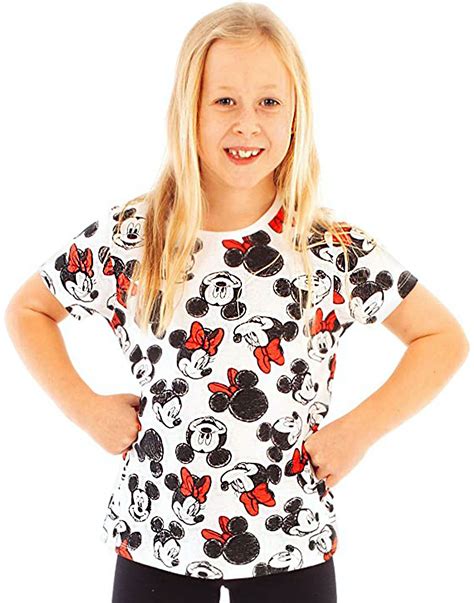 A Must Have For Disney Fans This Super Cute Minnie Mouse T Shirt Ticks
