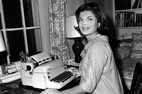 jackie kennedy book glimpses of white house intimacy and happiness