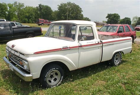 1964 Ford 100 Custom Cab Pickup In Spartanburg Sc Thumpr455 Flickr