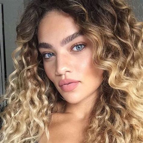 We've hit up some of the best hair colourists and influencers, including, nyane, the fox and the hair and bleach london. Best Ombre Hairstyles - Blonde, Red, Black and Brown Hair ...