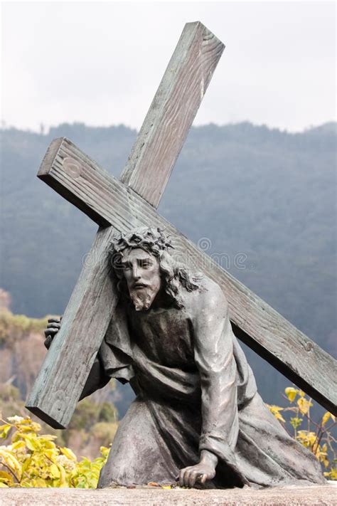 Jesus Carrying Cross Passion Of Christ