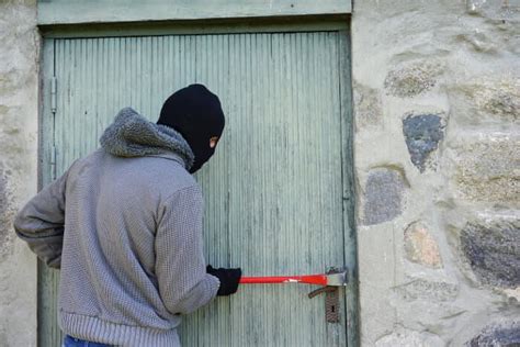 Top Tips To Keep Your Garage Secure At All Times