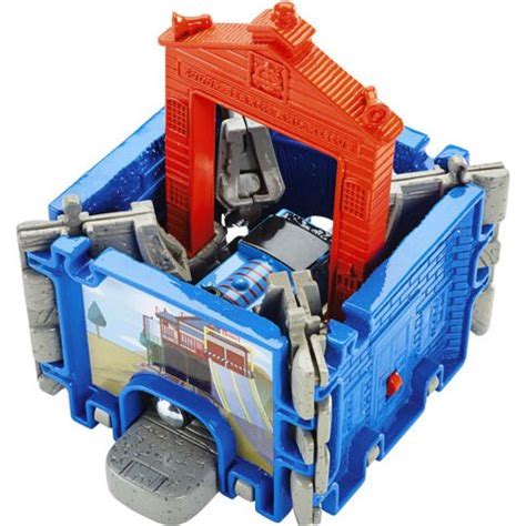 Monika absolonová (43) je se svým partnerem tomášem hornou (39), otcem jejích dvou dětí, už pět let. Fisher Price Mašinka Tomáš Take-n-Play kostka s tratěmi ...