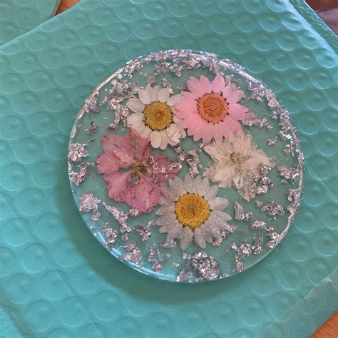 Resin Flower Coasters Made With Any Flowers And Foil Of Your Etsy Uk