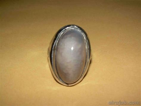 Tanahnya mengandung mineral sulfida, dan kita akan merasakan hawa belerang disekitar tempat tersebut. Kumpulan Jenis Batu Pandan lumut, Emas, Putih, Kapas ...