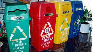 3 jenis tong sampah kitar semula yang disediakan: REALITI KEHIDUPAN: Buang Sampah Merata-rata?